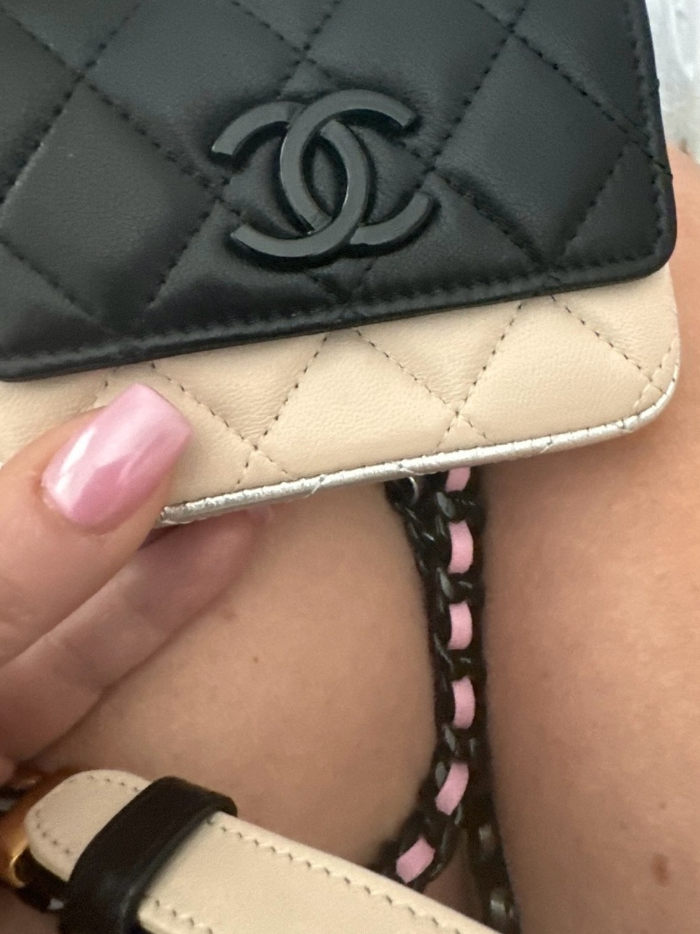 CHANEL Black Quilted Mini Crossbody with Pink Leather Accent - Picture 3 of 3
